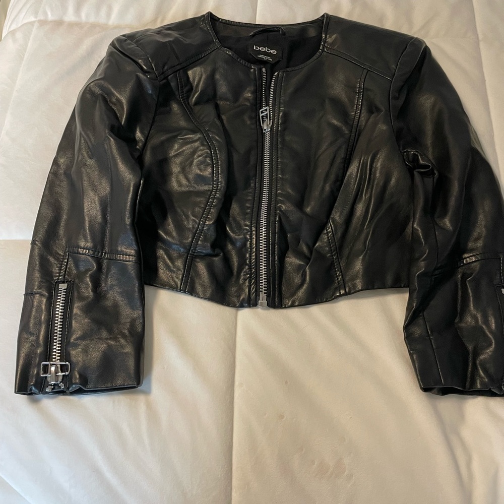 Leather cropped jacket